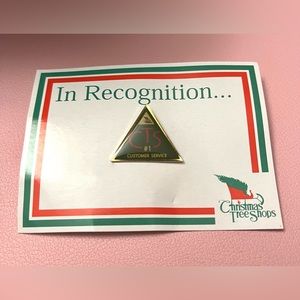 🌺Christmas Tree Shops #1 Customer Service Pin